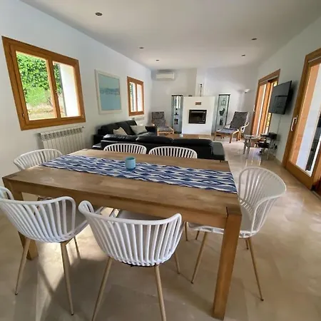 5 Bedroom With Pool Puerto Pollenca Majorca ヴィラ