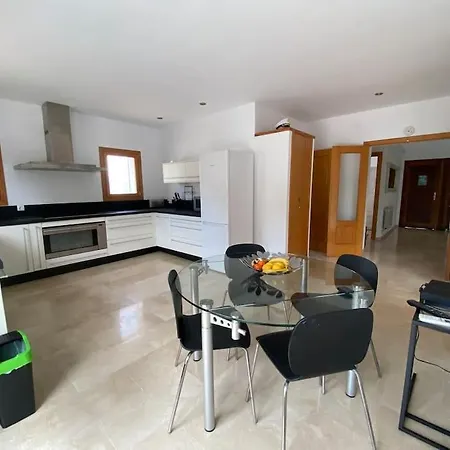 5 Bedroom With Pool Puerto Pollenca Majorca ヴィラ *