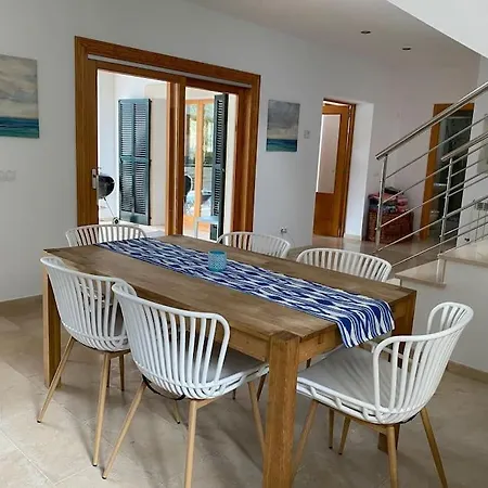 5 Bedroom With Pool Puerto Pollenca Majorca ヴィラ ポルト・ダ・ポリェンサ