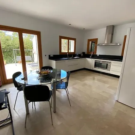 5 Bedroom With Pool Puerto Pollenca Majorca ヴィラ *